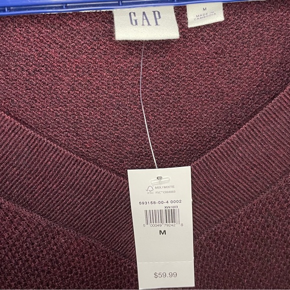 Gap V-Neck Sweater - Picture 6 of 6